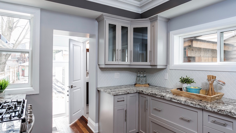 Home Staging Toronto featured Kitchen backslash by Hope Designs - 11A Garden Ave Toronto 800x450